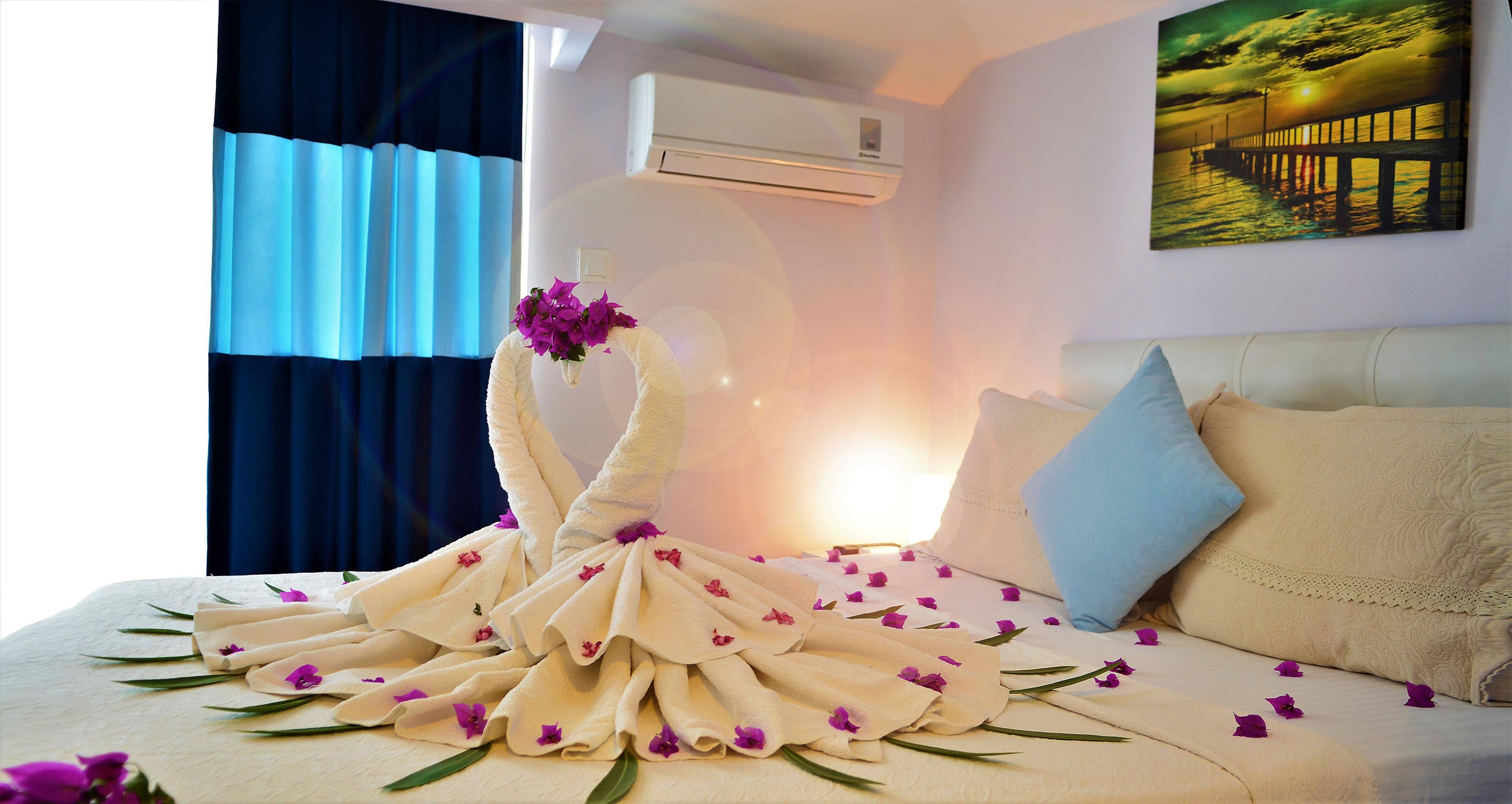 Gumuldur Mavi Deniz Hotel Buitenkant foto