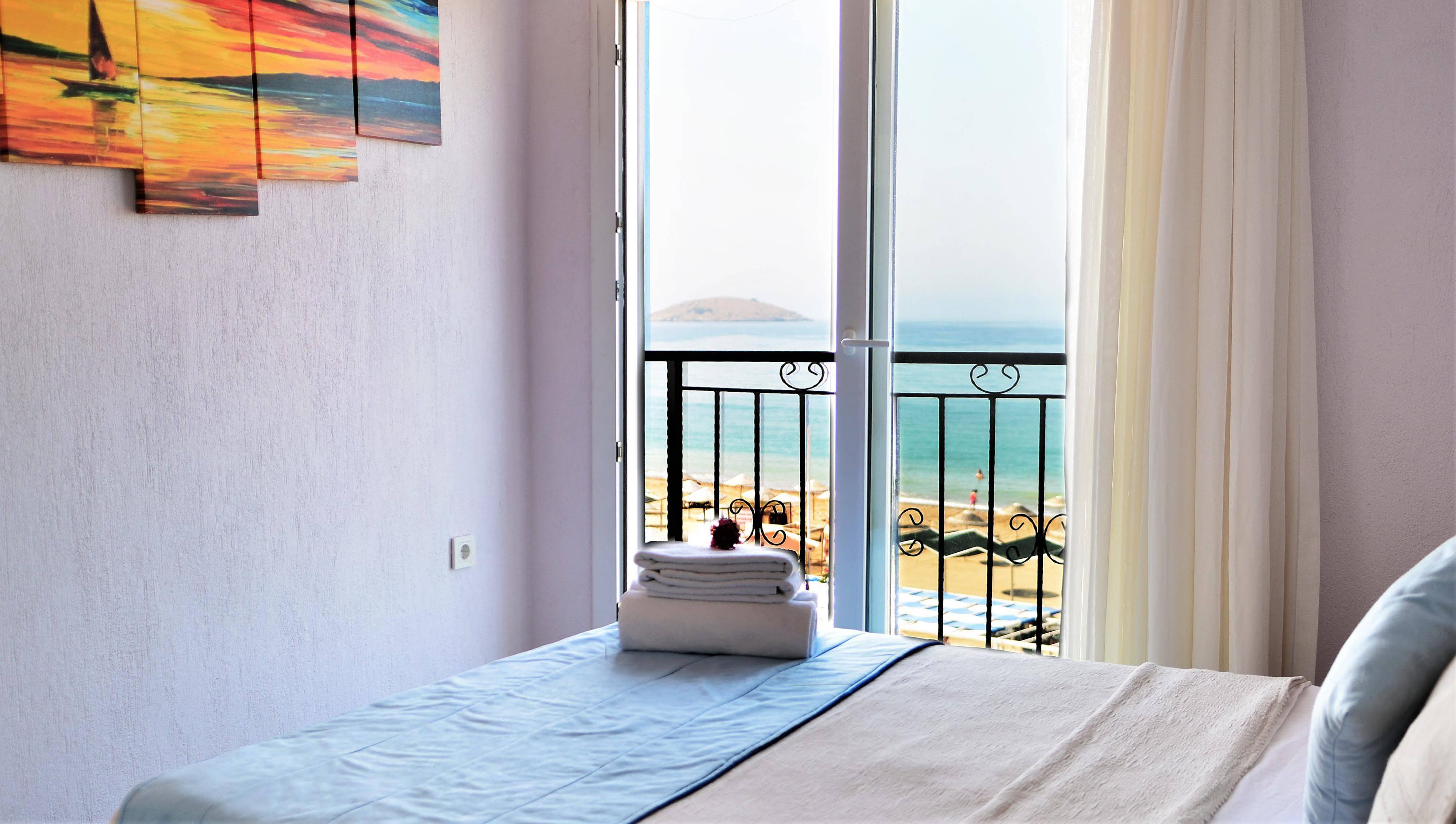 Gumuldur Mavi Deniz Hotel Buitenkant foto
