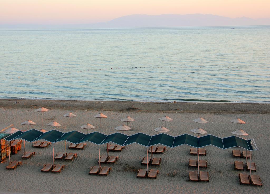 Gumuldur Mavi Deniz Hotel Buitenkant foto