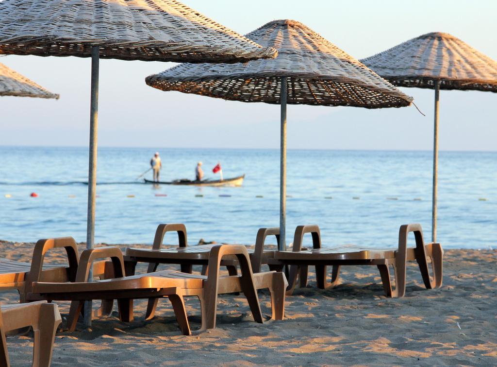 Gumuldur Mavi Deniz Hotel Buitenkant foto